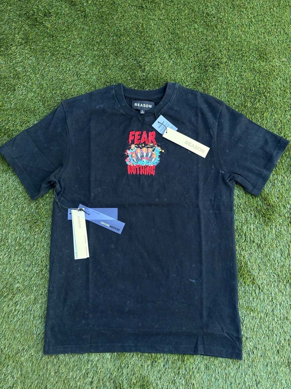 Reason Fear Nothing T-Shirt Size M Black Graphic Tee
